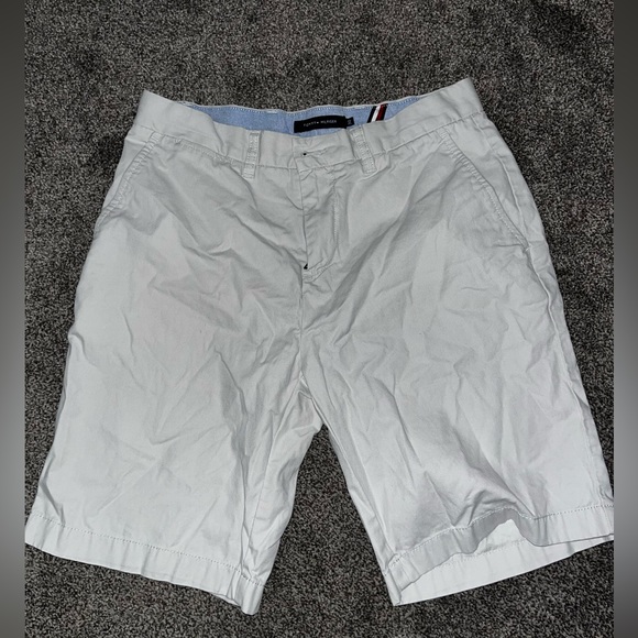 Tommy Hilfiger Shorts - Picture 1 of 3